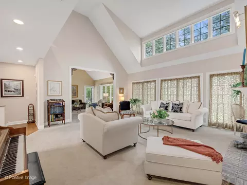 Living - 802 Kenmare Dr, Burr Ridge, IL 60527 photo 2 of 10