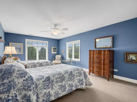 Bedroom - 802 Kenmare Dr, Burr Ridge, IL 60527 photo 3 of 3