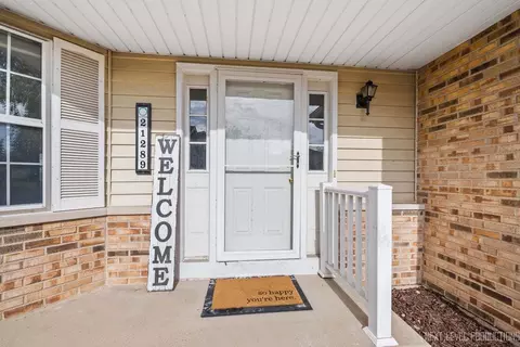 Exterior - 21289 Silktree Cir, Plainfield, IL 60544 photo 2 of 5