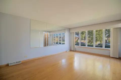 8454 S Kostner Ave, Chicago, IL 60652 photo 4