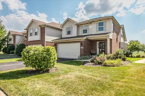 2783 Blakely Ln, Naperville, IL 60540