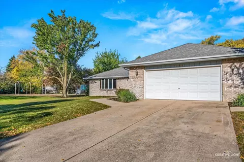 24922 W Illini Dr, Plainfield, IL 60544 photo 3