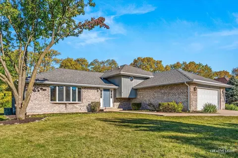 24922 W Illini Dr, Plainfield, IL 60544 photo 2