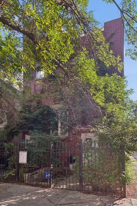 1747 W Pierce Ave #2, Chicago, IL 60622