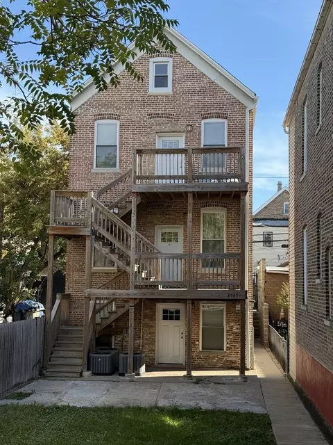 2135 S Fairfield Ave, Chicago, IL 60608