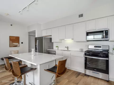 Kitchen - 5 E 14th Pl #1506, Chicago, IL 60605 photo 2 of 3