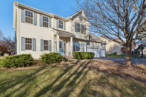 1162 Silo Hill Dr, Grayslake, IL 60030