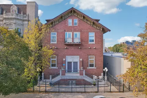 2350 N Kedzie Ave #1SC, Chicago, IL 60647