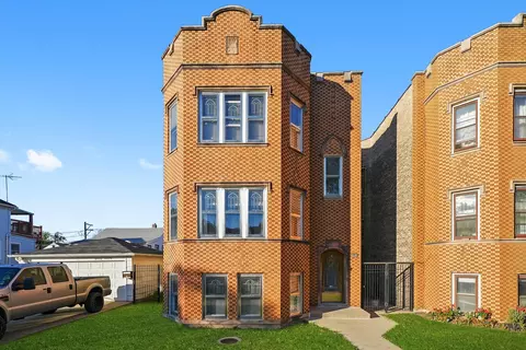 4928 W Altgeld St, Chicago, IL 60639