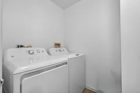 Other - 6034 Delaney Dr, Hoffman Estates, IL 60192 photo 5 of 8