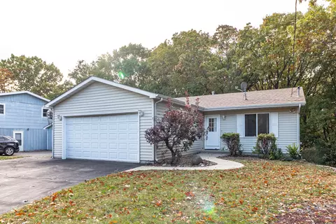 35242 N Moody St, Ingleside, IL 60041