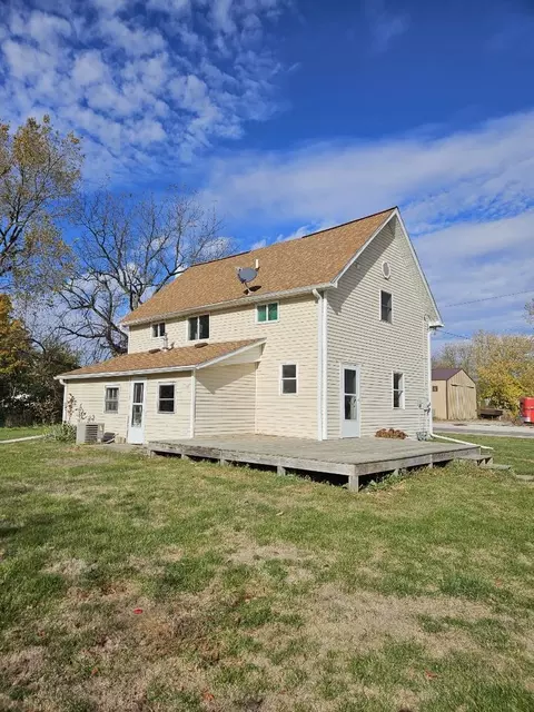 Exterior - 208 Washington St, Dana, IL 61321 photo 1 of 2