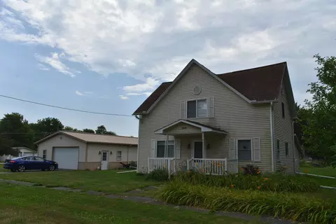 Exterior - 208 Washington St, Dana, IL 61321 photo 2 of 2