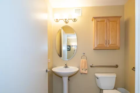 1640 Maple Ave #606, Evanston, IL 60201 photo 12