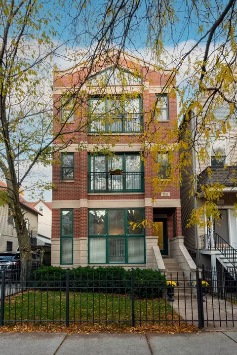 Undisclosed, Chicago, IL 60657
