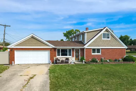 9236 Pembroke Ln, Bridgeview, IL 60455