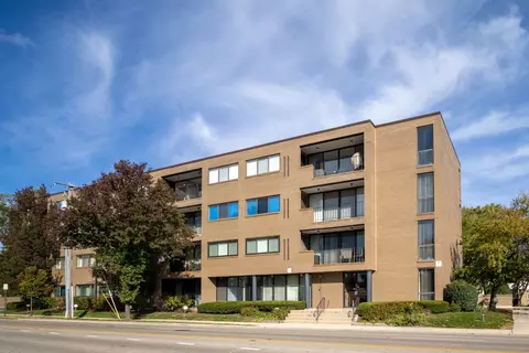5406 Lincoln Ave #3F, Skokie, IL 60077