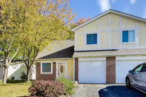 Exterior - Undisclosed, Aurora, IL 60504 photo 3 of 9