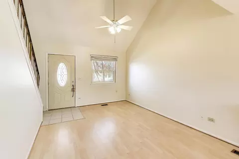 Living - Undisclosed, Aurora, IL 60504 photo 3 of 3