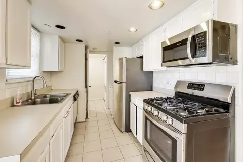 Kitchen - Undisclosed, Aurora, IL 60504 photo 1 of 2