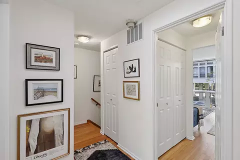 Entry Way - 1438 E 55th St, Chicago, IL 60615 photo 5 of 6
