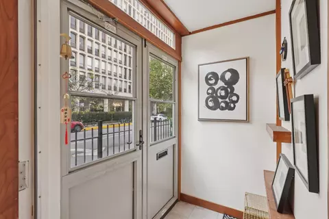 Entry Way - 1438 E 55th St, Chicago, IL 60615 photo 2 of 6