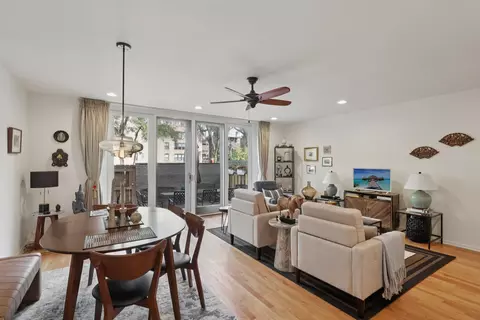 Living - 1438 E 55th St, Chicago, IL 60615 photo 3 of 9