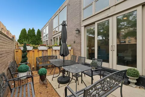 Exterior - 1438 E 55th St, Chicago, IL 60615 photo 3 of 5