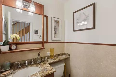 Bath - 1438 E 55th St, Chicago, IL 60615 photo 2 of 2