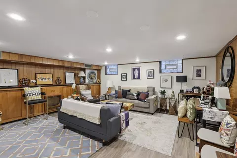 Living - 1438 E 55th St, Chicago, IL 60615 photo 6 of 9
