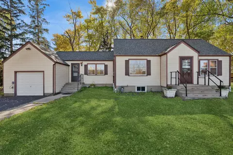 23689 W Old Petite Lake Rd, Lake Villa, IL 60046