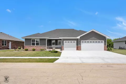 993 Spring St, Manteno, IL 60950