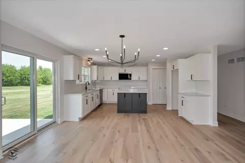 Kitchen - 993 Spring St, Manteno, IL 60950 photo 1 of 5