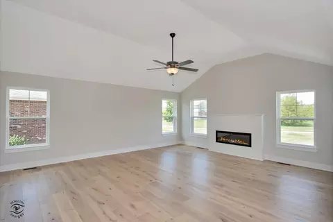 Living - 993 Spring St, Manteno, IL 60950 photo 1 of 3