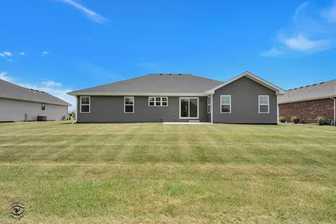 Exterior - 993 Spring St, Manteno, IL 60950 photo 4 of 4