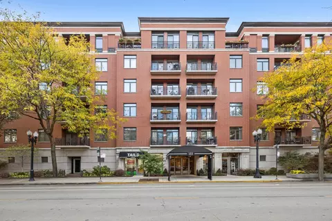 1414 N Wells St #407, Chicago, IL 60610