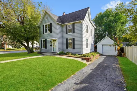 Exterior - 353 Wilcox Ave, Elgin, IL 60123 photo 3 of 4