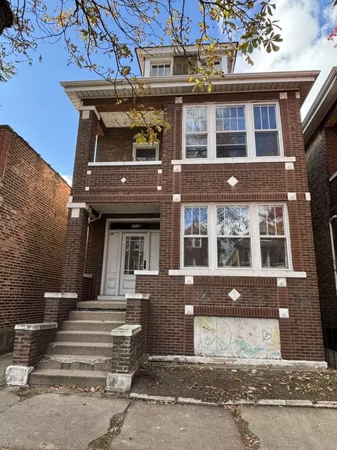 4038 S Albany Ave, Chicago, IL 60632
