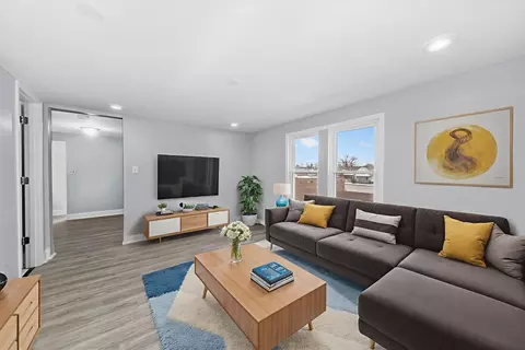 Living - 3333 Halsted St, Steger, IL 60475 photo 3 of 4