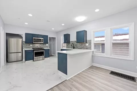Kitchen - 3333 Halsted St, Steger, IL 60475 photo 1 of 3