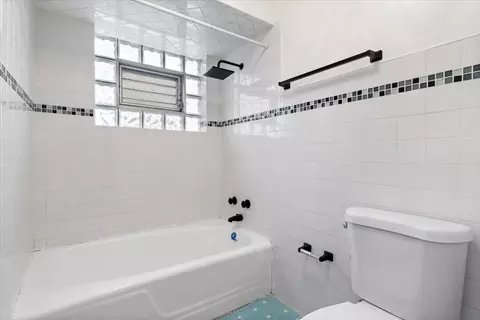 Bath - 852 E 88th Pl, Chicago, IL 60619 photo 2 of 2