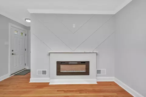 46 E Brayton St, Chicago, IL 60628 photo 9