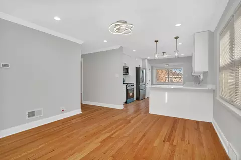 46 E Brayton St, Chicago, IL 60628 photo 8