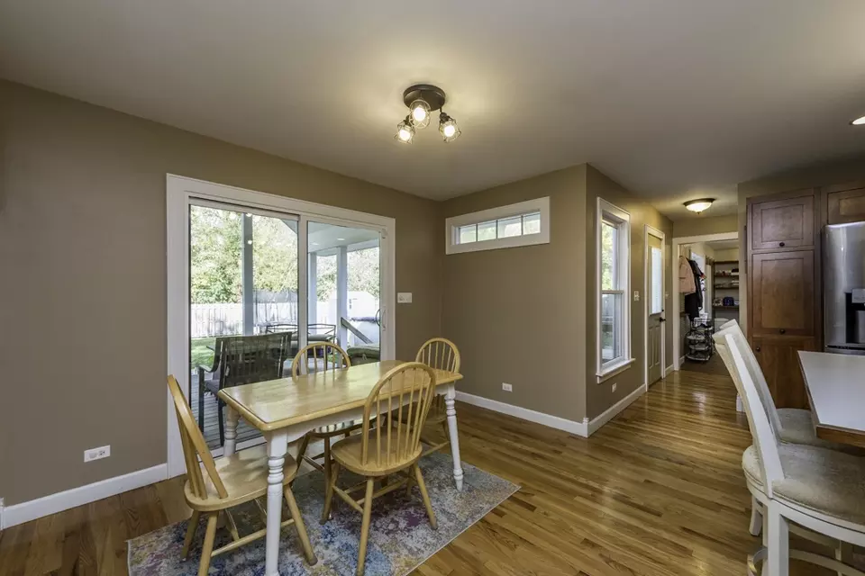 Dining - 3482 Ellis Ave, Gurnee, IL 60031 photo 6 of 6