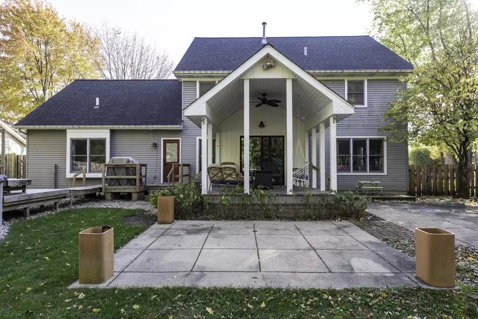 Exterior - 3482 Ellis Ave, Gurnee, IL 60031 photo 8 of 8