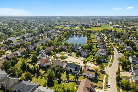 View/Area - 2538 Needham Ct, Aurora, IL 60503 photo 5 of 8