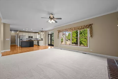 Living - 2538 Needham Ct, Aurora, IL 60503 photo 4 of 4