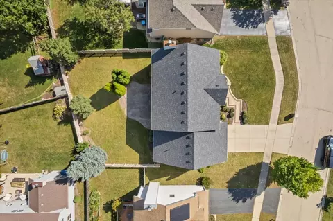 View/Area - 2538 Needham Ct, Aurora, IL 60503 photo 6 of 8