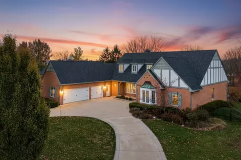 Exterior - 1908 Crimson Ln, Bloomington, IL 61704 photo 21 of 24