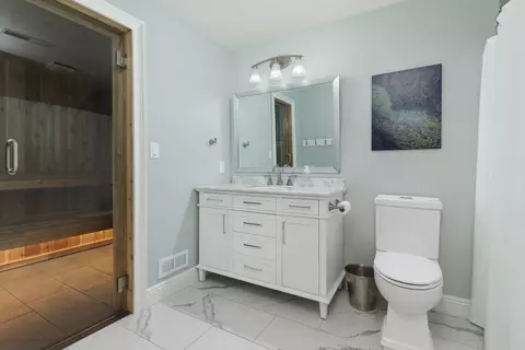 Bath - 1908 Crimson Ln, Bloomington, IL 61704 photo 6 of 6